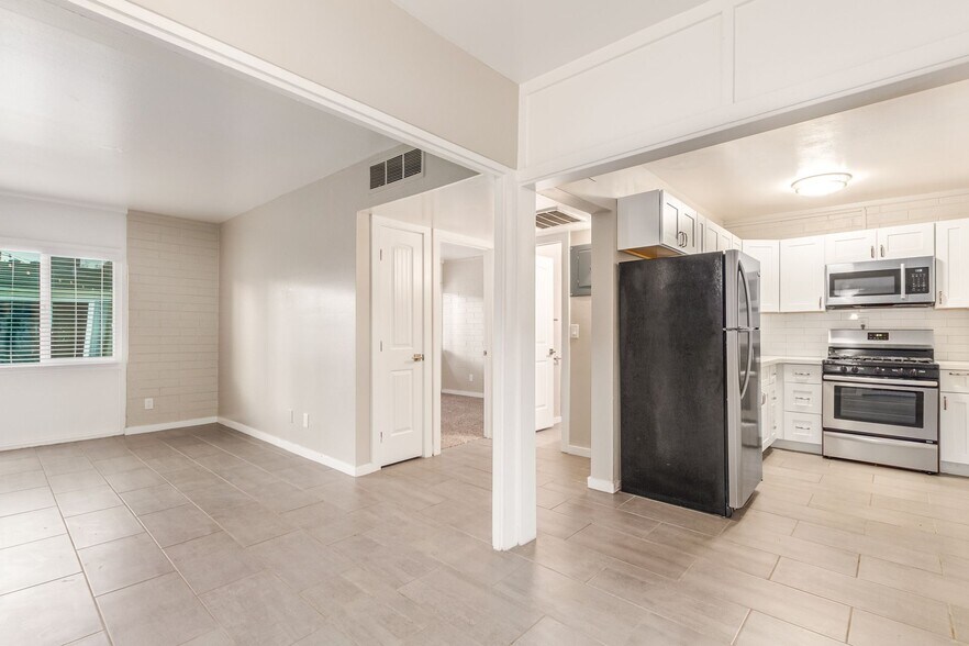 More Photos Of 626 S Wilson St, Tempe Apartments For Sale