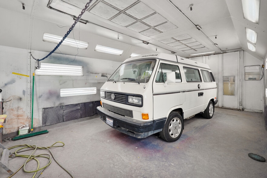 More Photos Of 245 24th St, Richmond Auto Repair For Sale