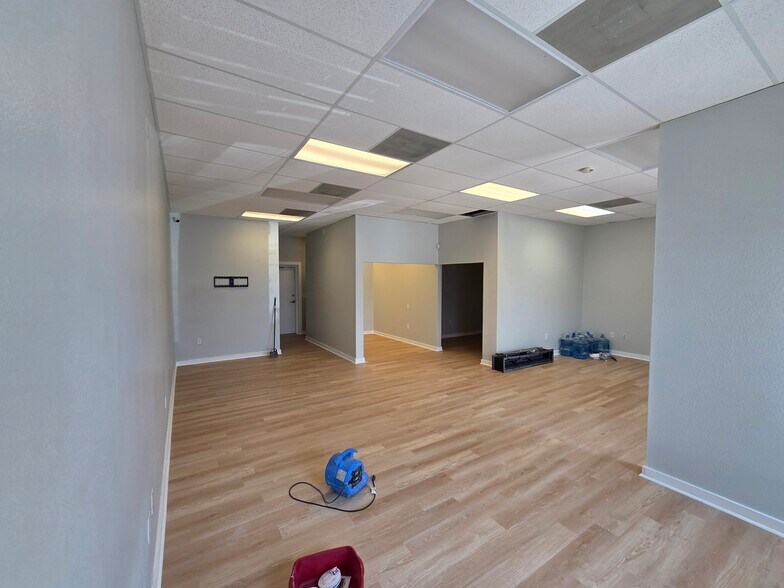 More Photos Of 1906 S Bagdad Rd, Leander Unknown For Lease