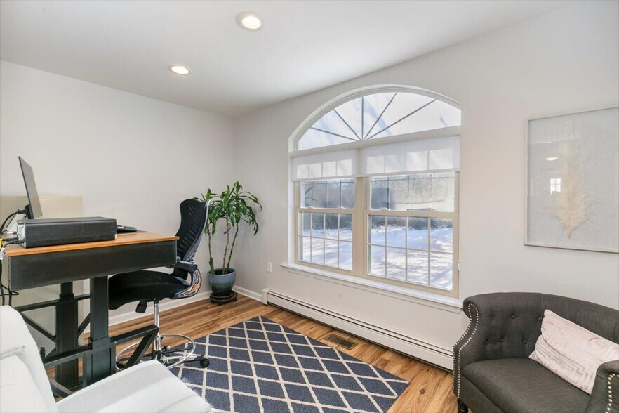 More Photos Of 3201 Lafayette Rd, Portsmouth Office For Sale