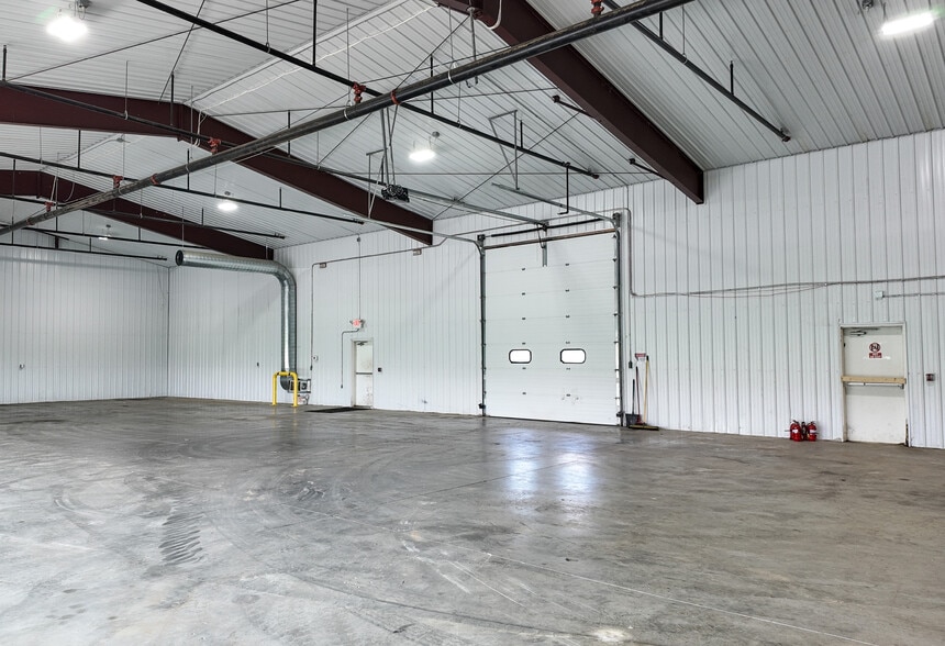 More Photos Of 47054 104th St, Sioux Falls Warehouse For Lease