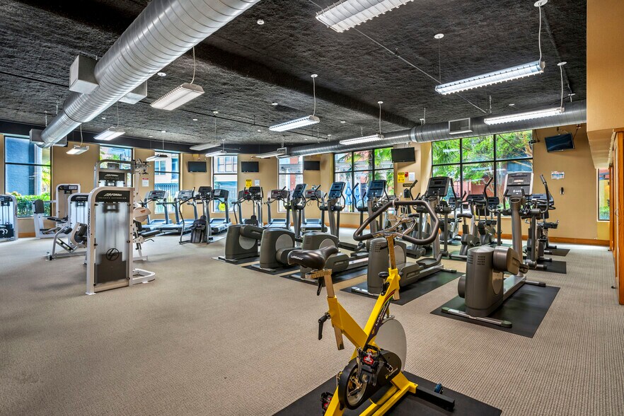 More Photos Of 400 17th St NW, Atlanta Apartments For Lease