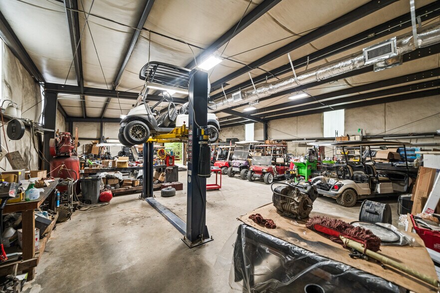 More Photos Of 4060 N Highway 7, Hot Springs Village Warehouse For Sale