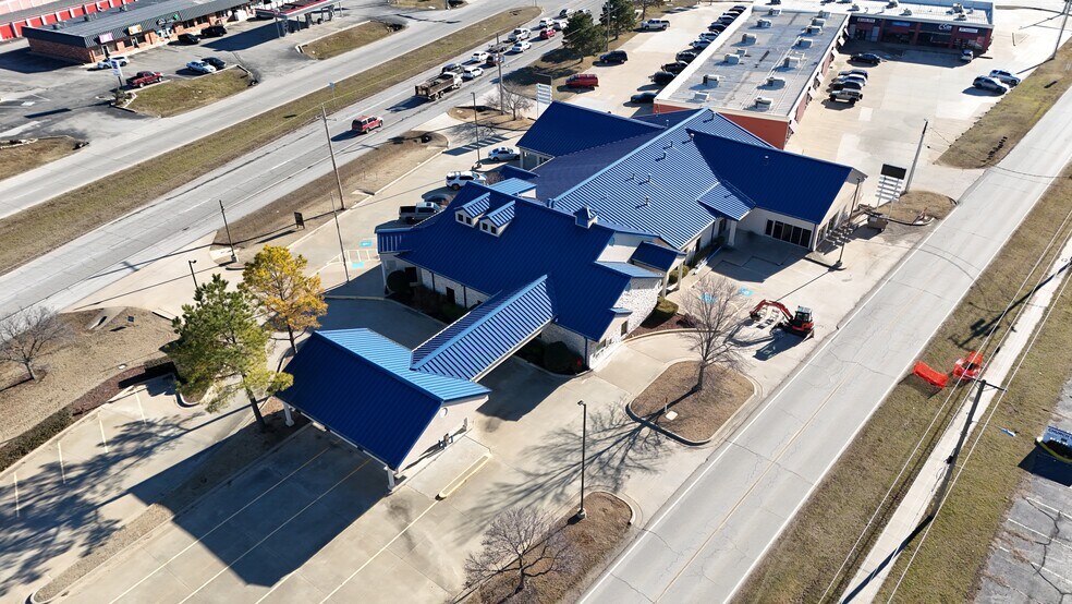 More Photos Of 650 S Cherokee St, Catoosa Medical For Lease