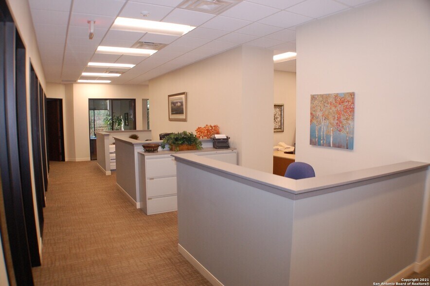 More Photos Of 6827 Camp Bullis Rd, San Antonio Medical For Sale