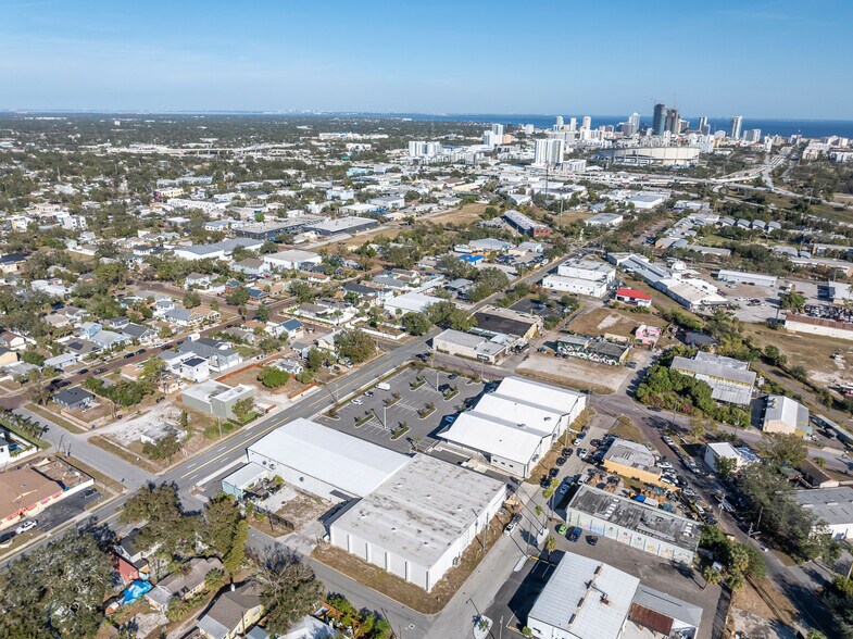 More Photos Of 2400-2462 5th Ave S, Saint Petersburg Warehouse For Sale
