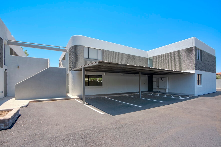 More Photos Of 7740 E Evans Rd, Scottsdale Showroom For Sale