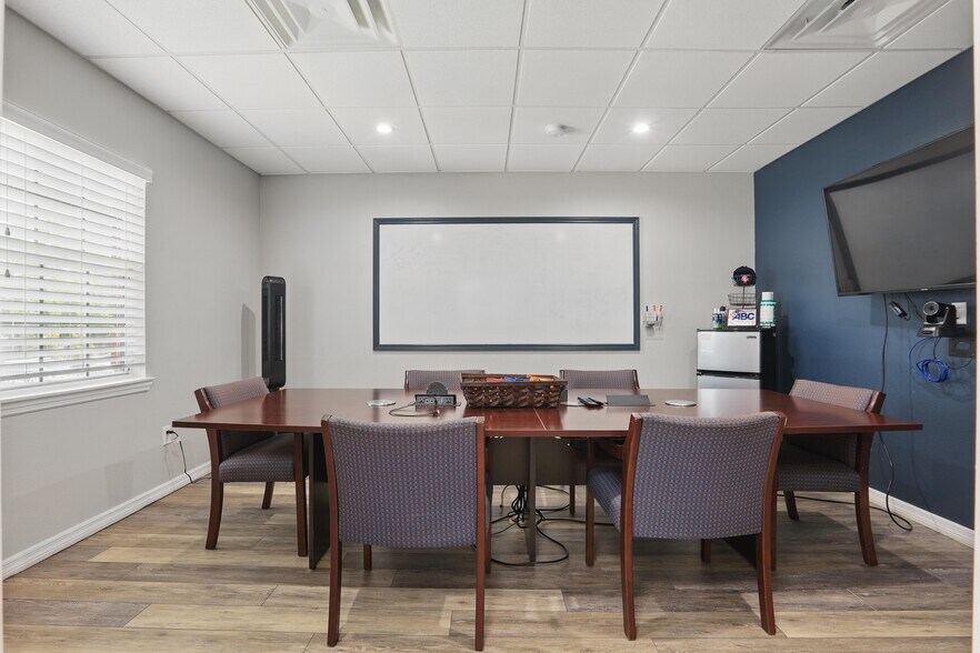 More Photos Of 5639 Hansel Ave, Orlando Medical For Sale