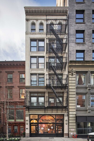 More Photos Of 54 W 22nd St, New York Office For Sale