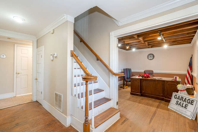 More Photos Of 497 NW Kirk Rd, Marietta Office For Sale