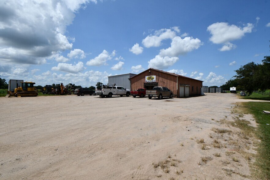 More Photos Of 34507 FM 1093, Simonton Land For Lease