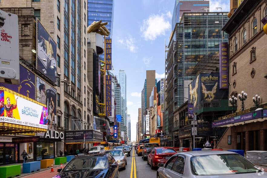 More Photos Of 234 W 42nd St, New York Storefront For Lease