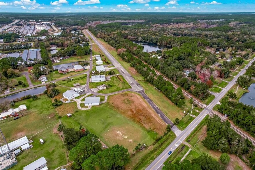 More Photos Of 96168 Cessna Dr, Yulee Airplane Hangar For Sale