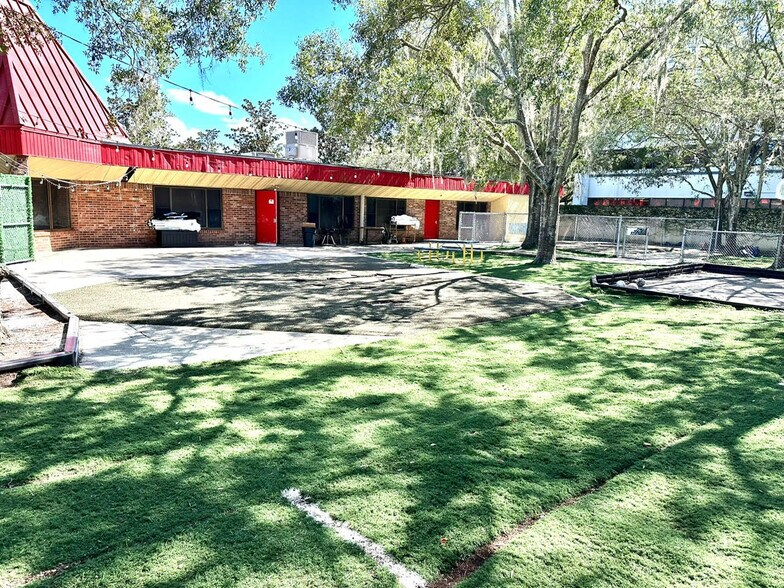 More Photos Of 940 S Winter Park Dr, Casselberry General Retail For Sale