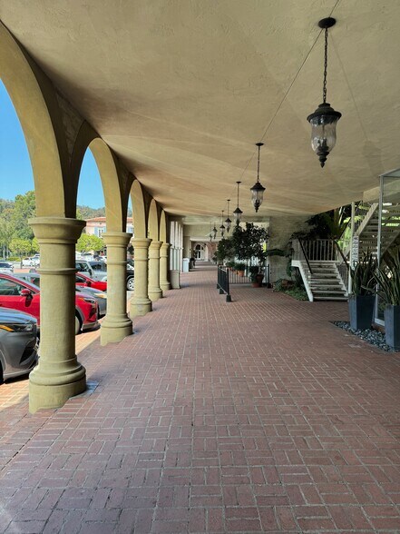More Photos Of 36 Malaga Cove Plz, Palos Verdes Estates Storefront Retail Office For Sale
