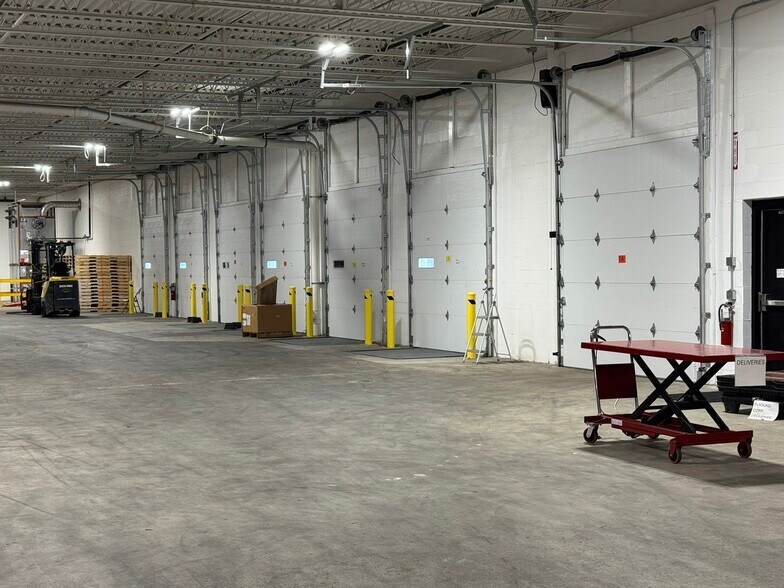 More Photos Of 3701 Main St, Elkhart Industrial For Lease