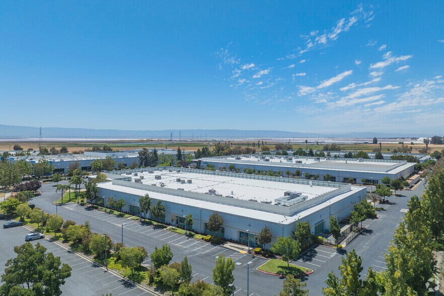 More Photos Of 39611 Eureka Dr, Fremont Unknown For Lease