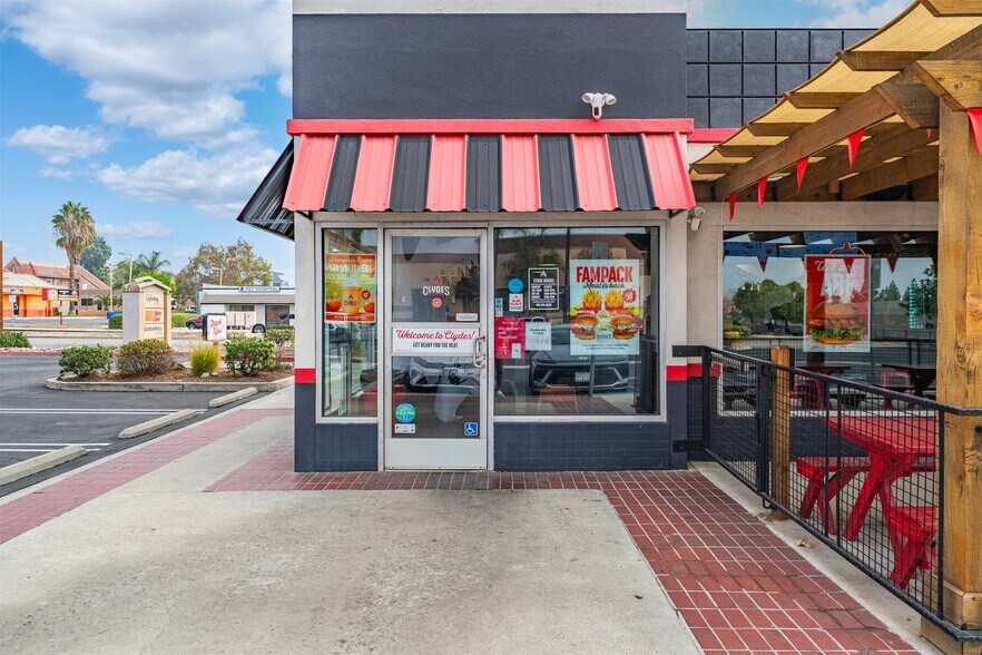 More Photos Of 8790 Central Ave, Montclair Fast Food For Sale