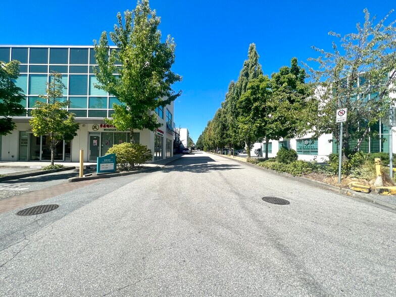 More Photos Of 8600 Cambie Rd, Richmond Office For Sale