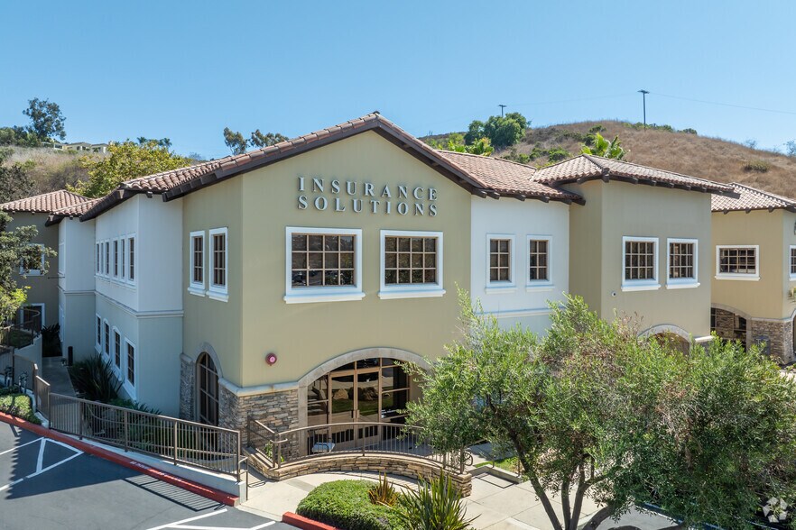 More Photos Of 33302 Valle Rd, San Juan Capistrano Office For Sale