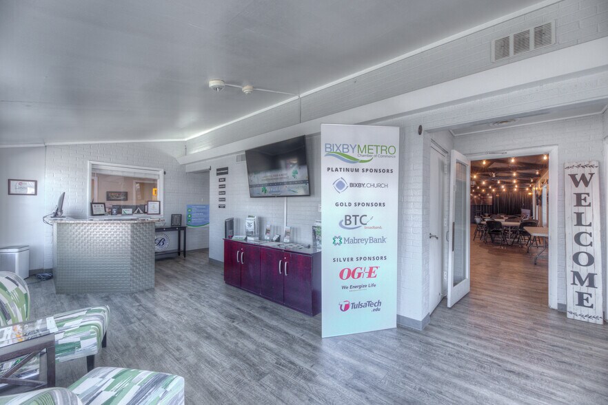 More Photos Of 12 W Dawes Ave, Bixby Office For Sale