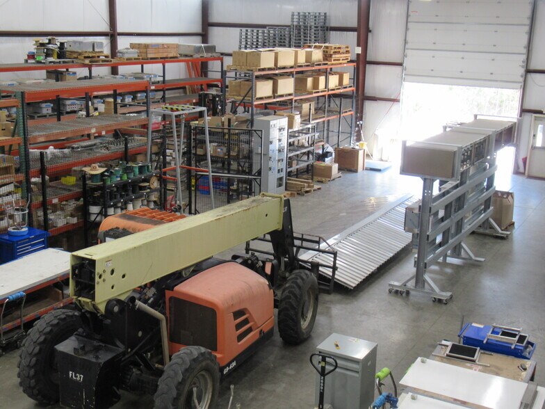 More Photos Of 21061 Gene Campbell Blvd, New Caney Warehouse For Sale