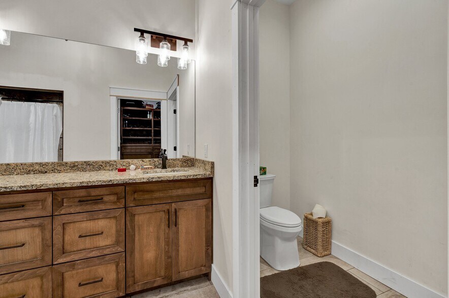 More Photos Of 1050 Whisperwood Trl NE, Cleveland Light Distribution For Sale