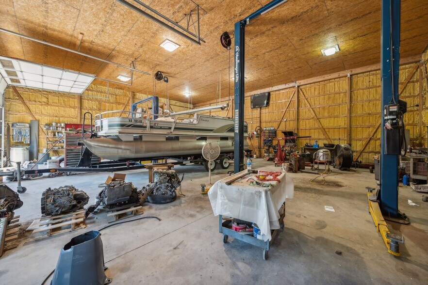 More Photos Of 1856 Buckley Hall Rd, Cobbs Creek Warehouse For Sale