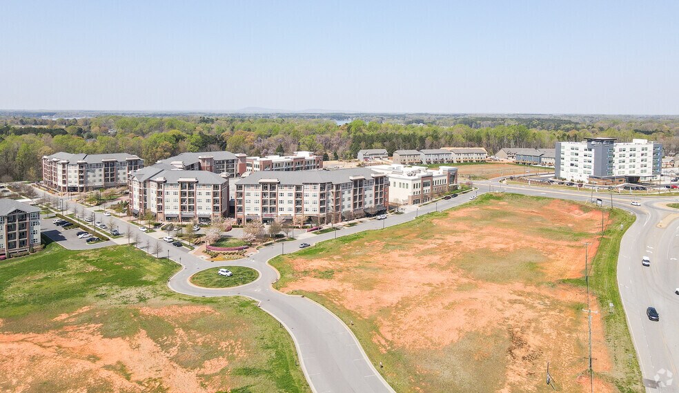 More Photos Of 106 Langtree Village Rd, Mooresville Office For Lease