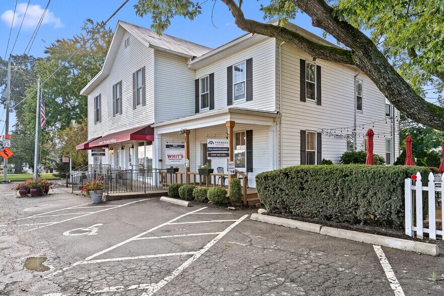 More Photos Of 1550 Lewis Center Rd, Lewis Center Freestanding For Sale