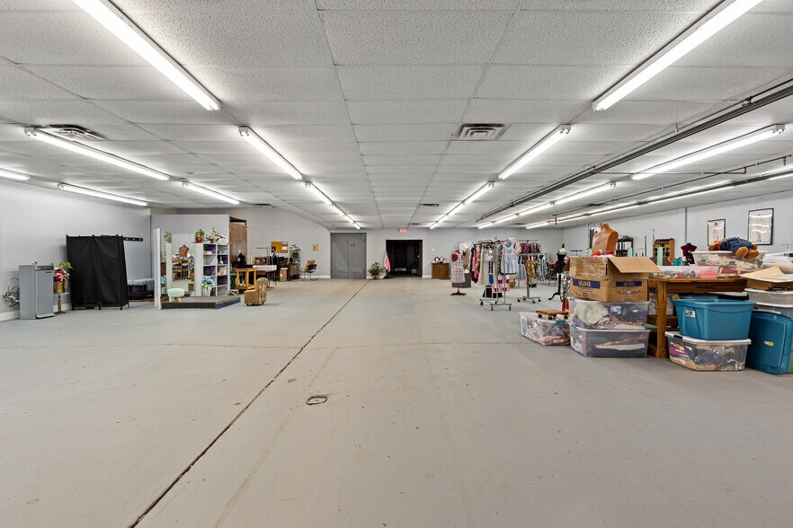 More Photos Of 500 E Main St, Kilgore Office For Sale