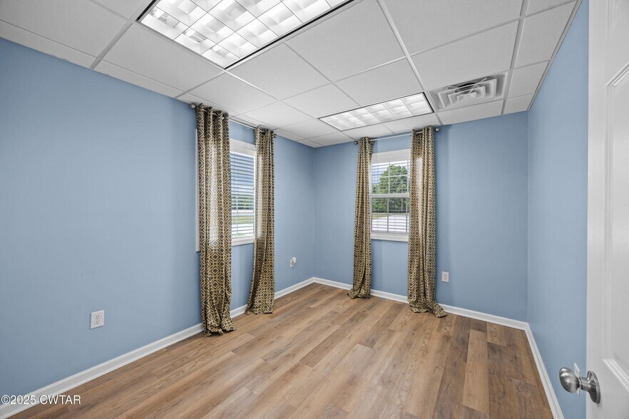 More Photos Of 692 Boone Ln, Jackson Light Distribution For Sale