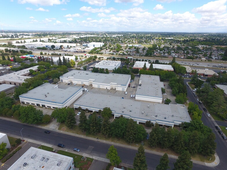 More Photos Of 201 Harris Ave, Sacramento Warehouse For Lease