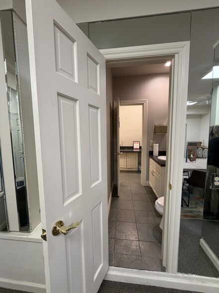 More Photos Of 4645 Tinker Diagonal St, Oklahoma City Loft Creative Space For Sale