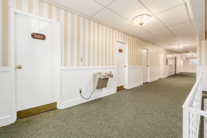 More Photos Of 6649 N High St, Worthington Medical For Sale