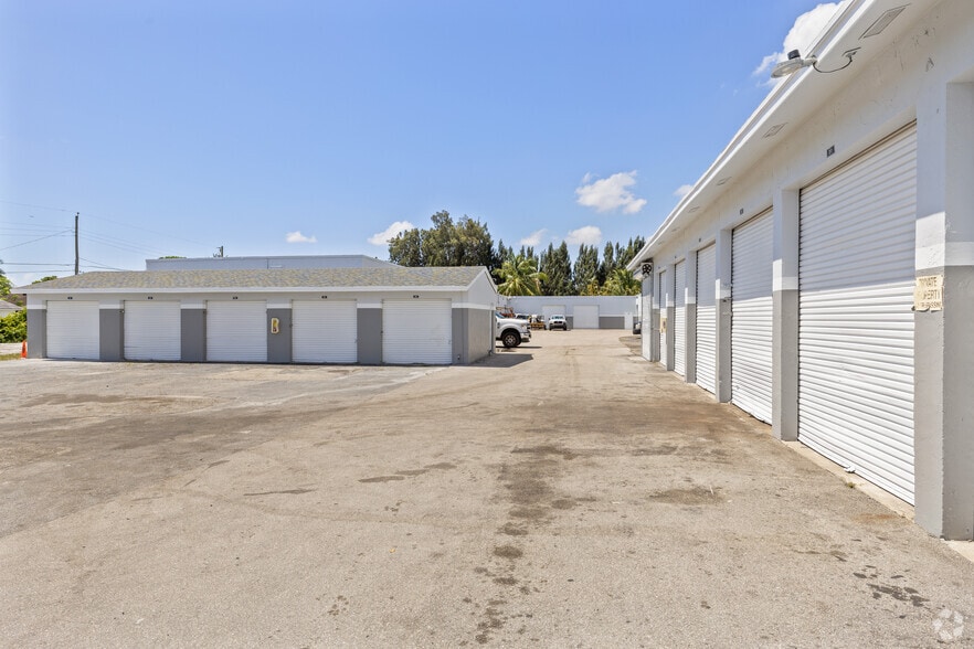 More Photos Of 5000 Lake Worth Rd, Lake Worth Warehouse For Lease