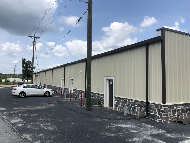 More Photos Of 1139 E 3rd St, Jackson Warehouse For Lease