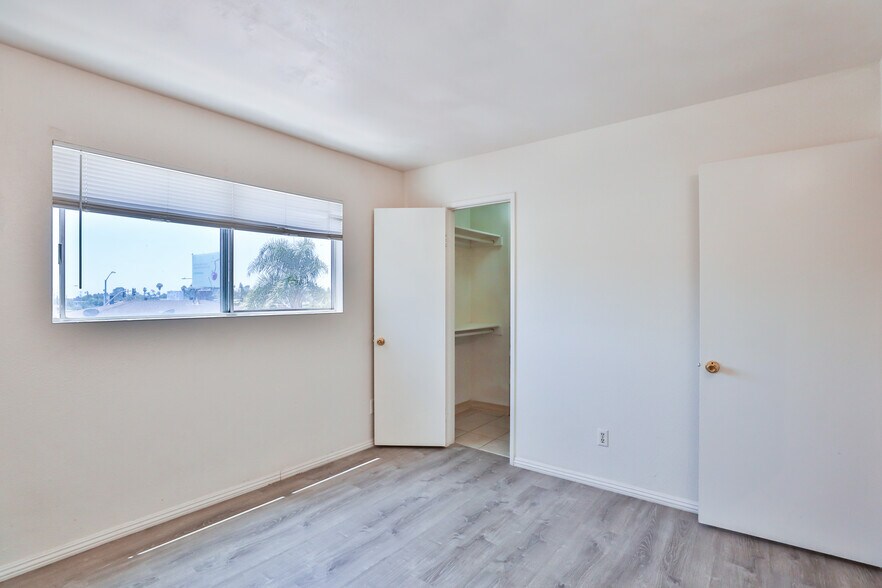 More Photos Of 4037 Winona Ave, San Diego Apartments For Sale