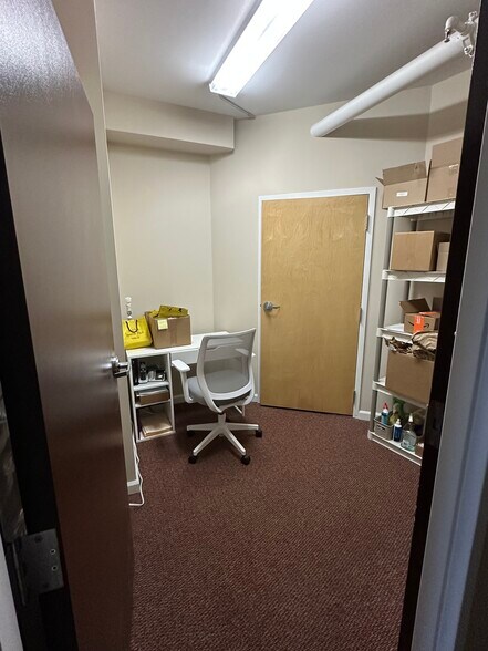 More Photos Of 1039 W Lancaster Ave, Bryn Mawr Storefront Retail Office For Sale