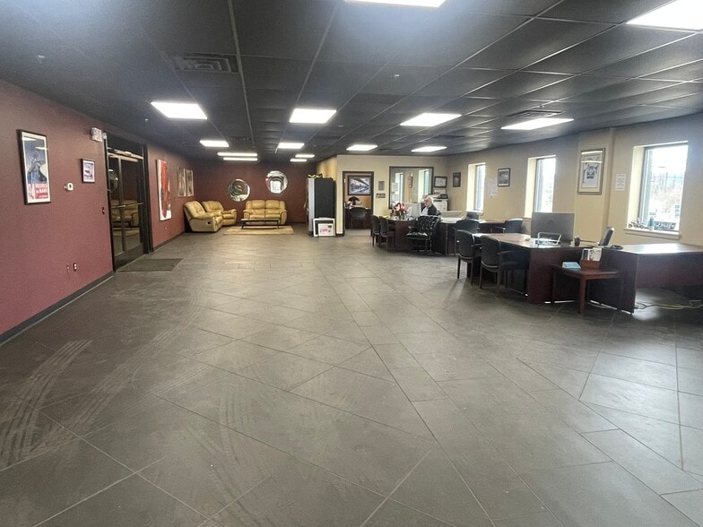 More Photos Of 320 Boot Rd, Downingtown Auto Dealership For Sale