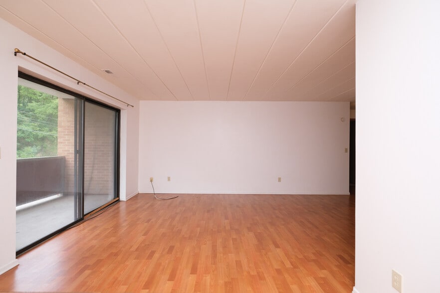 More Photos Of 203 Hugel Dr, Pittsburgh Apartments For Sale