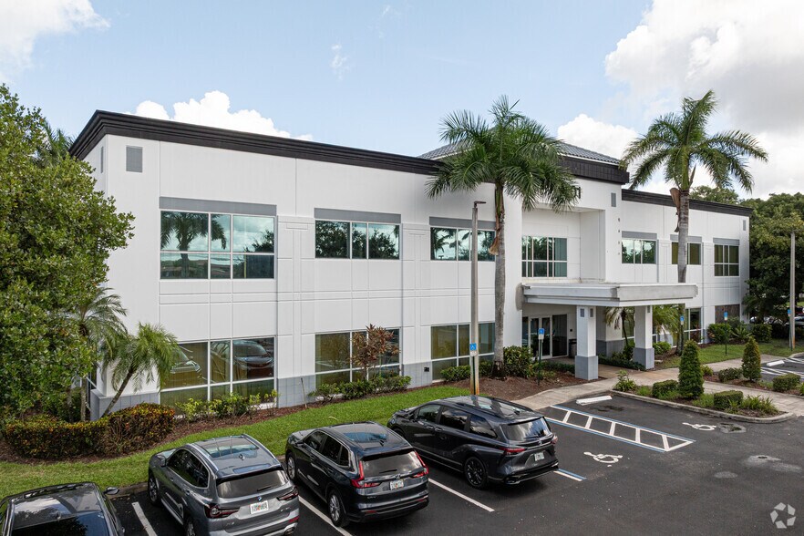 More Photos Of 14201 W Sunrise Blvd, Sunrise Office For Lease