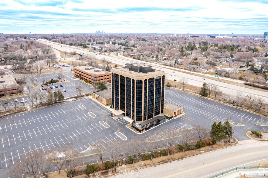 More Photos Of 7201 Metro Blvd, Edina Office For Lease