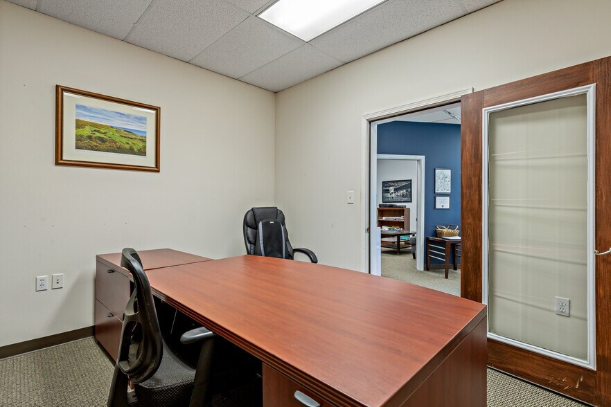 More Photos Of 516-522 Benham St, Bonne Terre Office For Lease