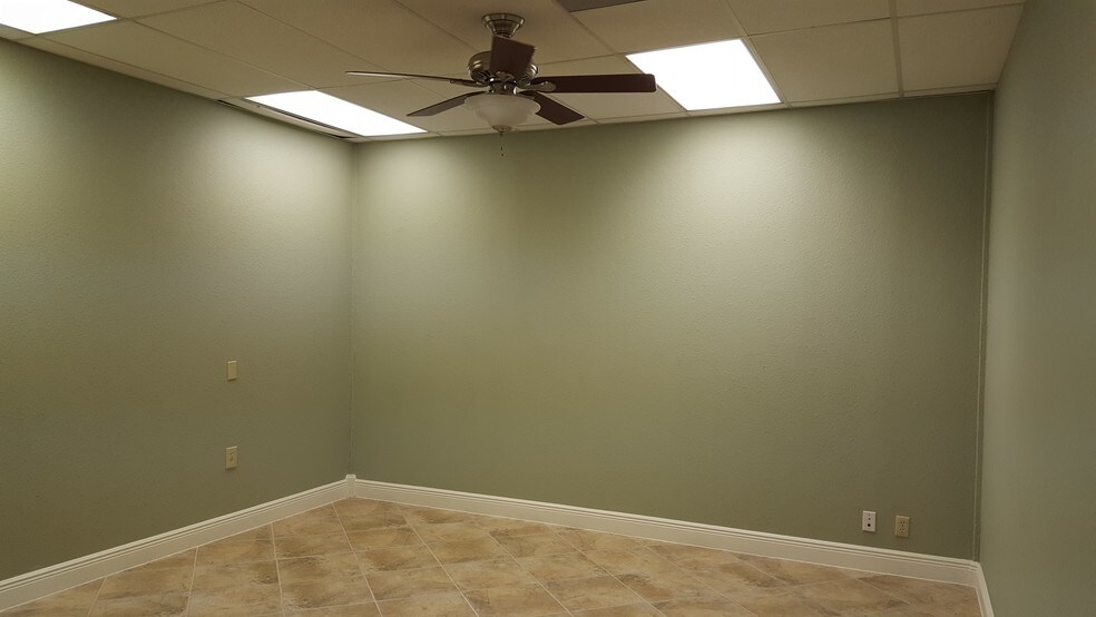 More Photos Of 5110 Wilkinson, Corpus Christi Office For Lease