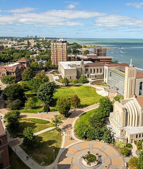 More Photos Of 6935 N Sheridan Rd, Chicago Land For Sale