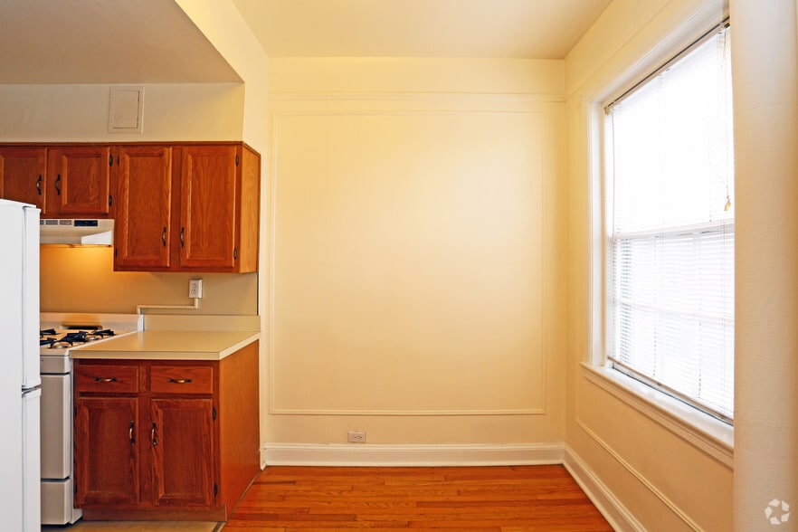 More Photos Of 135 S 20th St, Philadelphia Apartments For Lease