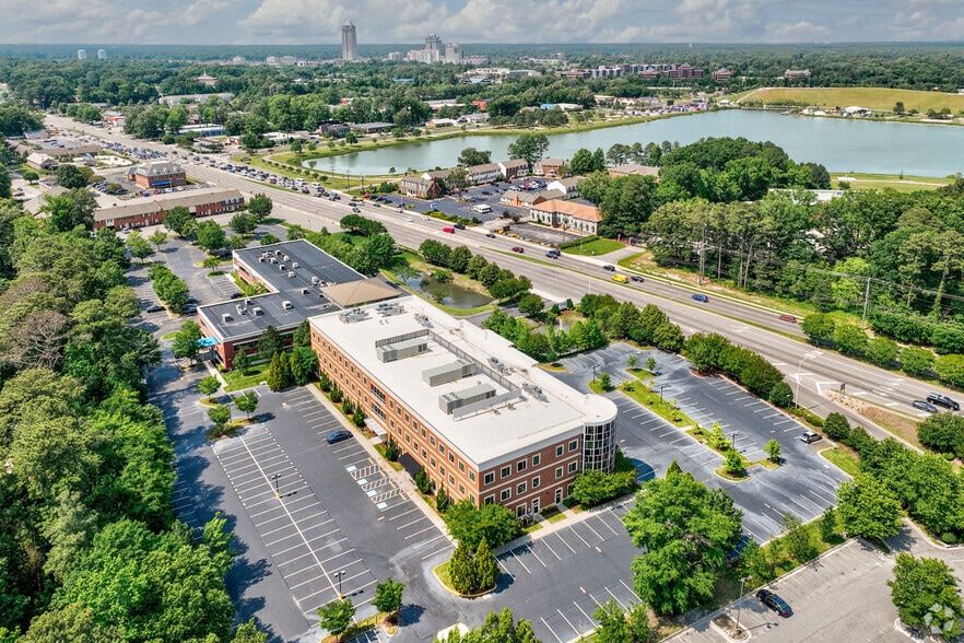 More Photos Of 555 S Independence Blvd, Virginia Beach Office For Lease