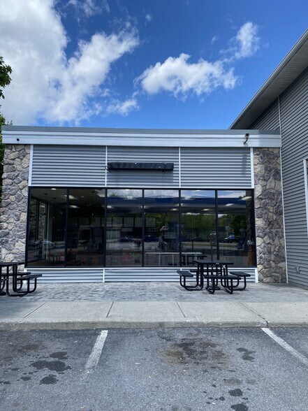 More Photos Of 88 Wolf Rd, Albany Fast Food For Lease