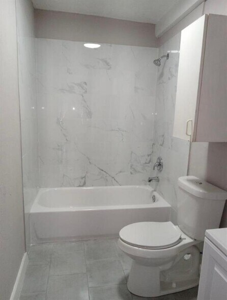 More Photos Of 13501 Topeka St, Houston Apartments For Sale